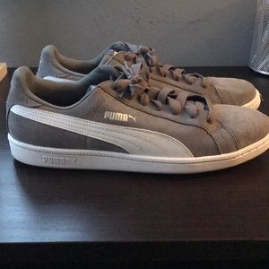 Puma Sneakers